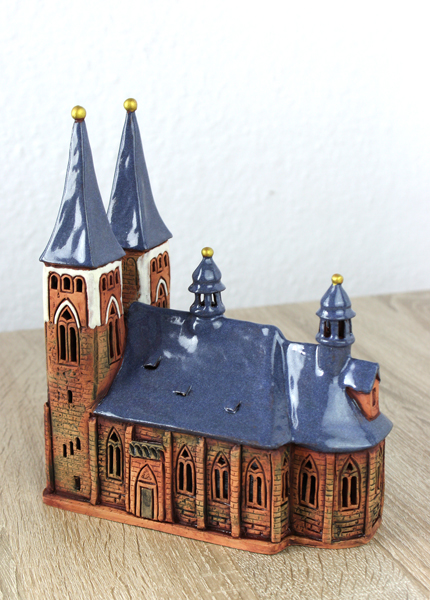 Jakobskirche aus Keramik