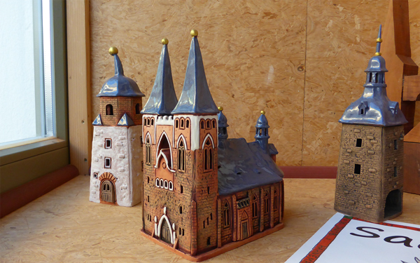 Jakobskirche aus Keramik
